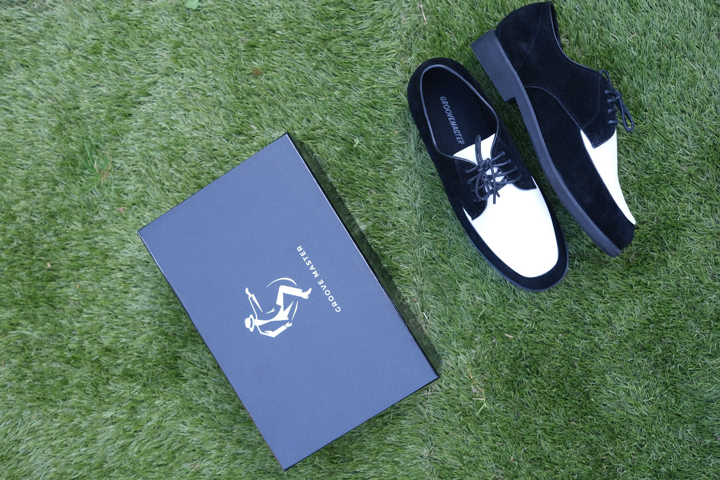 GrooveMaster Shoes Black&White 1